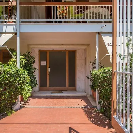 Starapartment Athens-varkiza 2